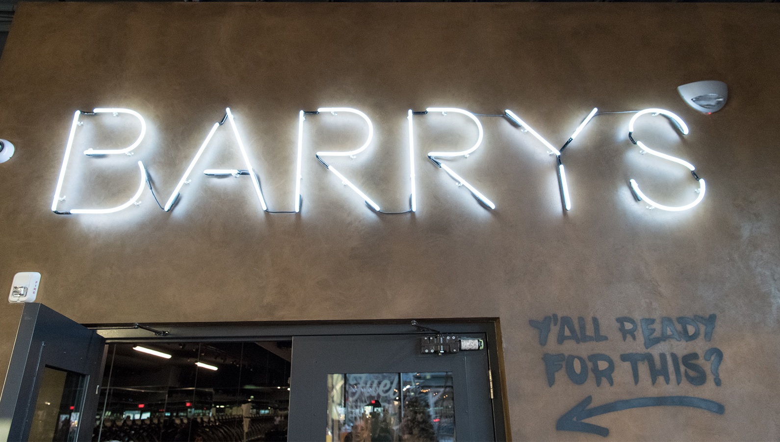 Dallas Gym Studio Book a HIIT Workout Class Barry's