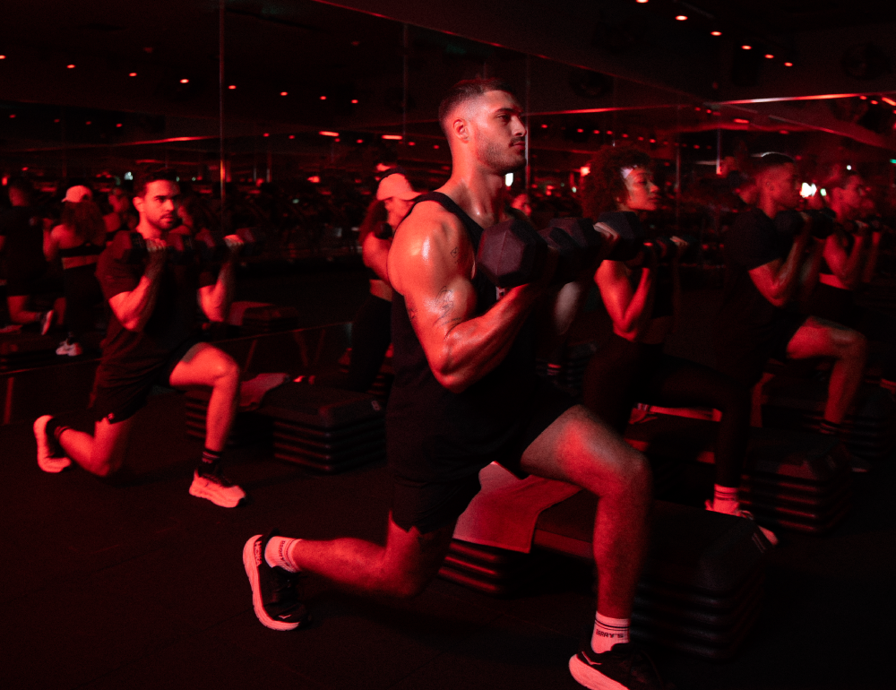 Group fitness lunges